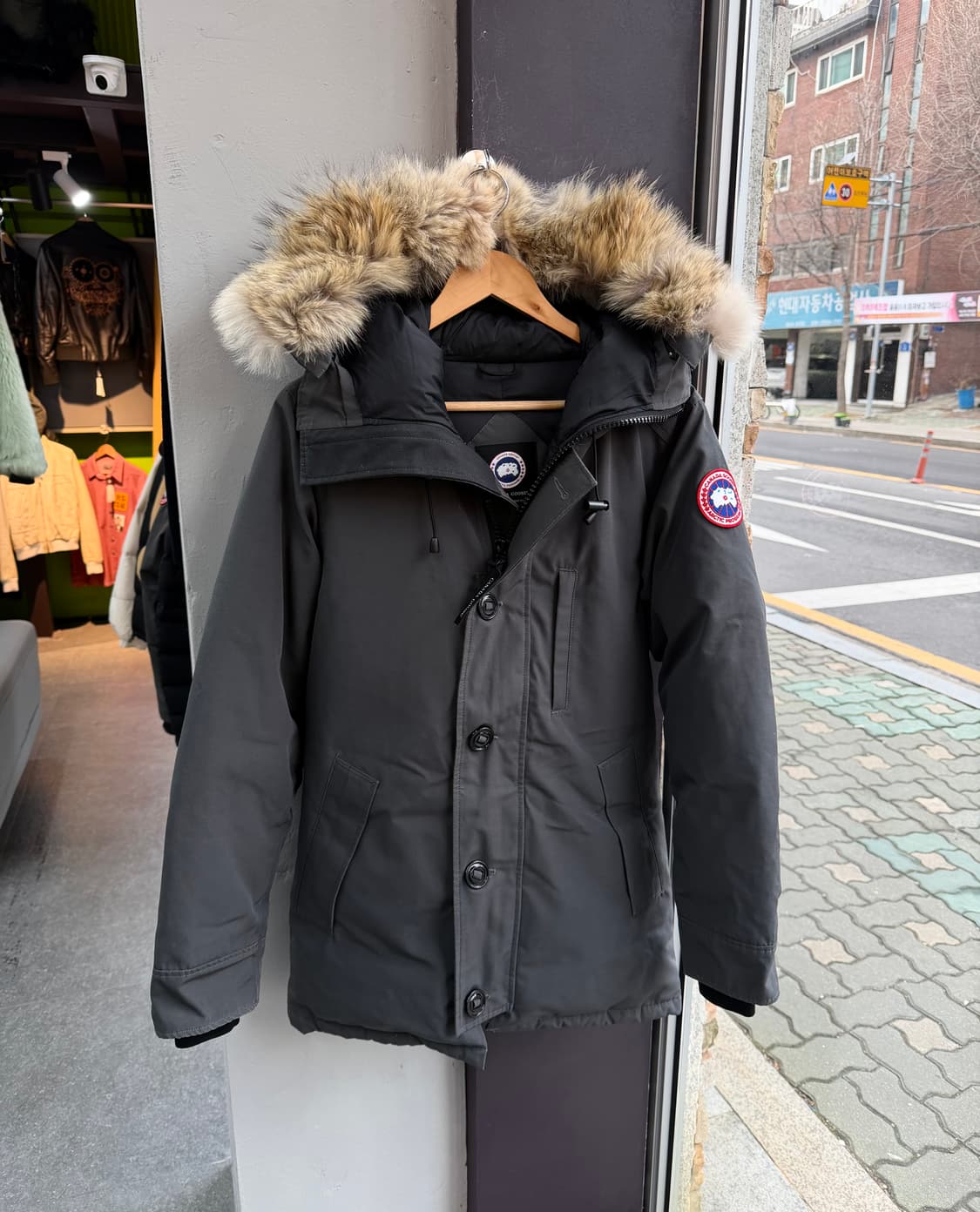 M/ 캐나다구스 Chateau 샤토 다운 패딩점퍼 상품이미지2