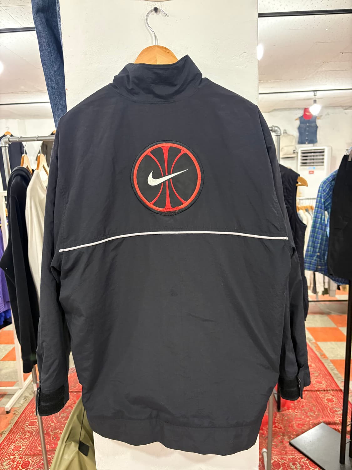 나이키 90년대 바람막이 상품이미지3