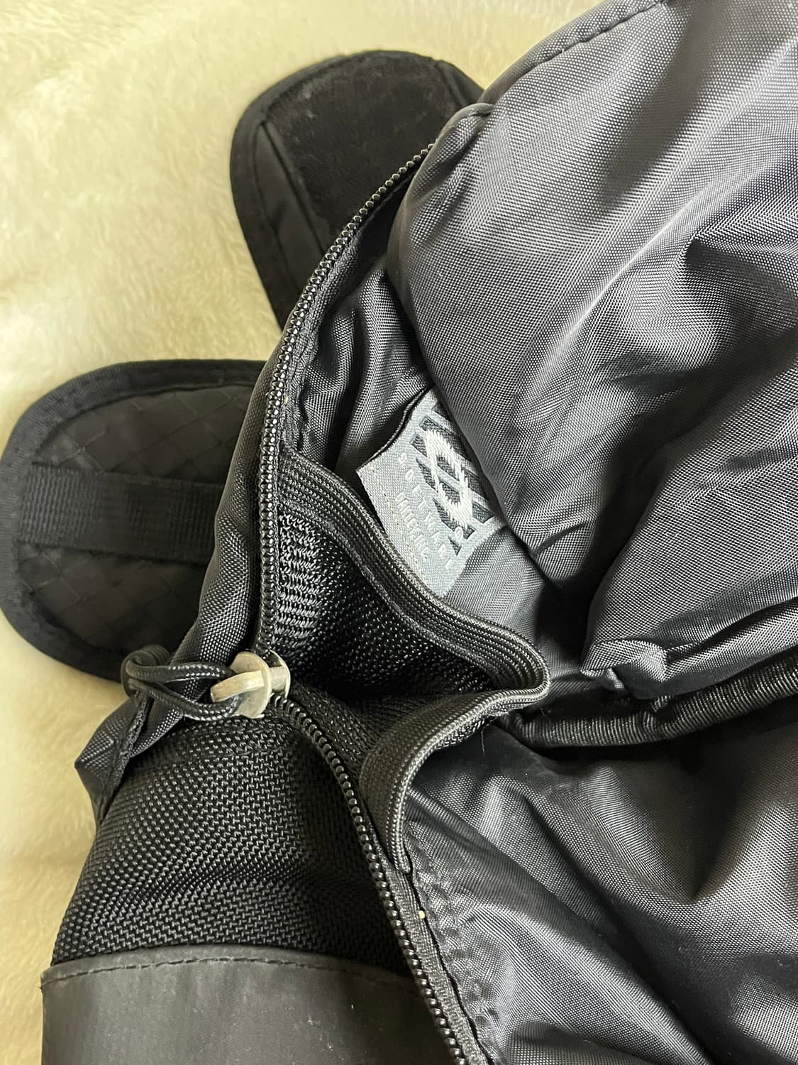 오클리 빈티지 테크니컬 슬링백 상품이미지9