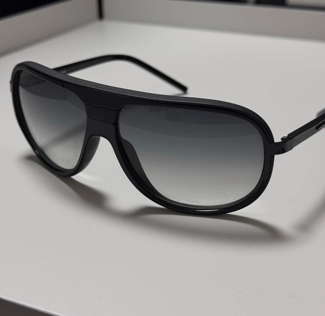 디올 옴므 보잉 틴트 선글라스 상품이미지1