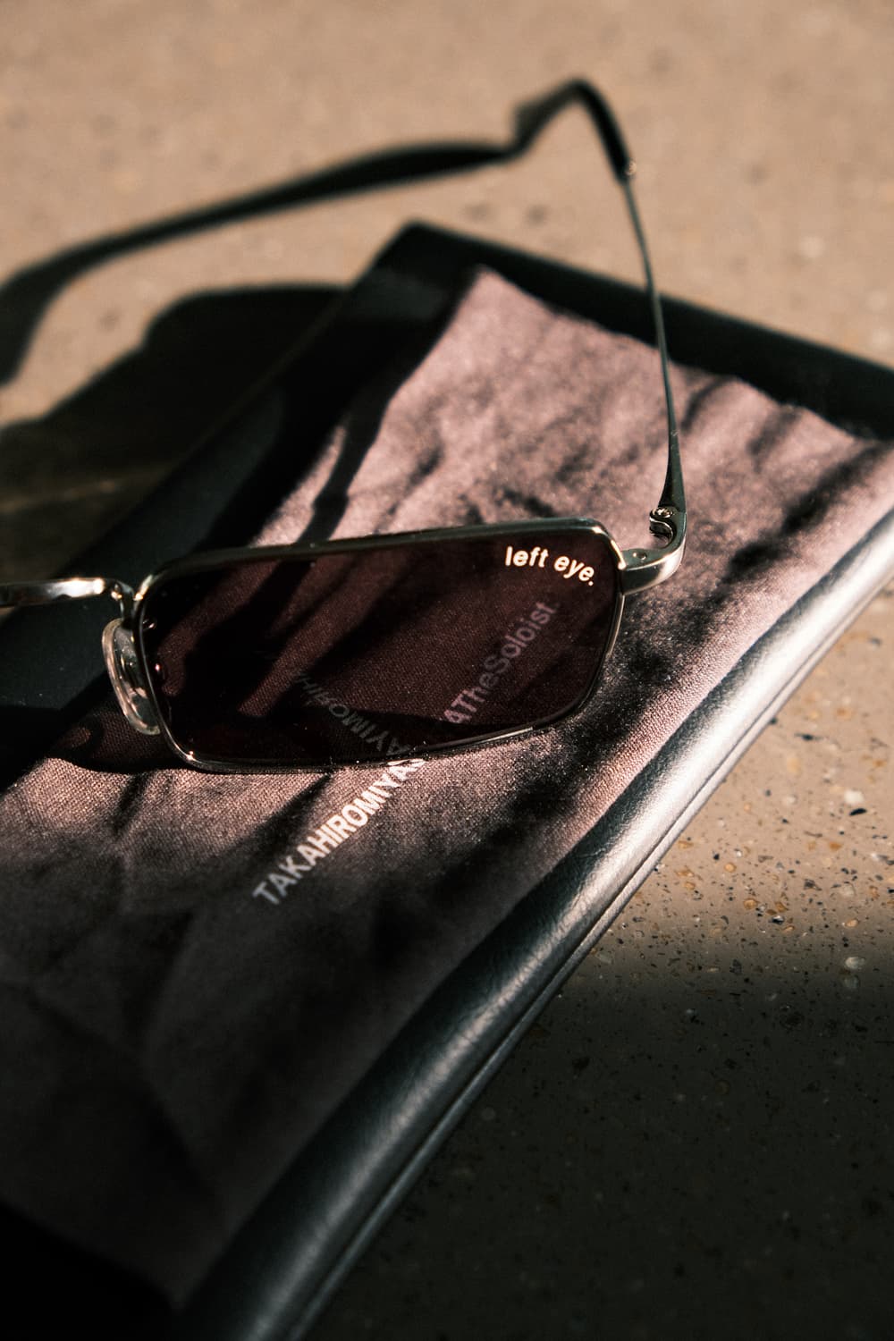 타카히로미야시타 솔로이스트  john Ⅱ 블랙 선글라스 상품이미지4