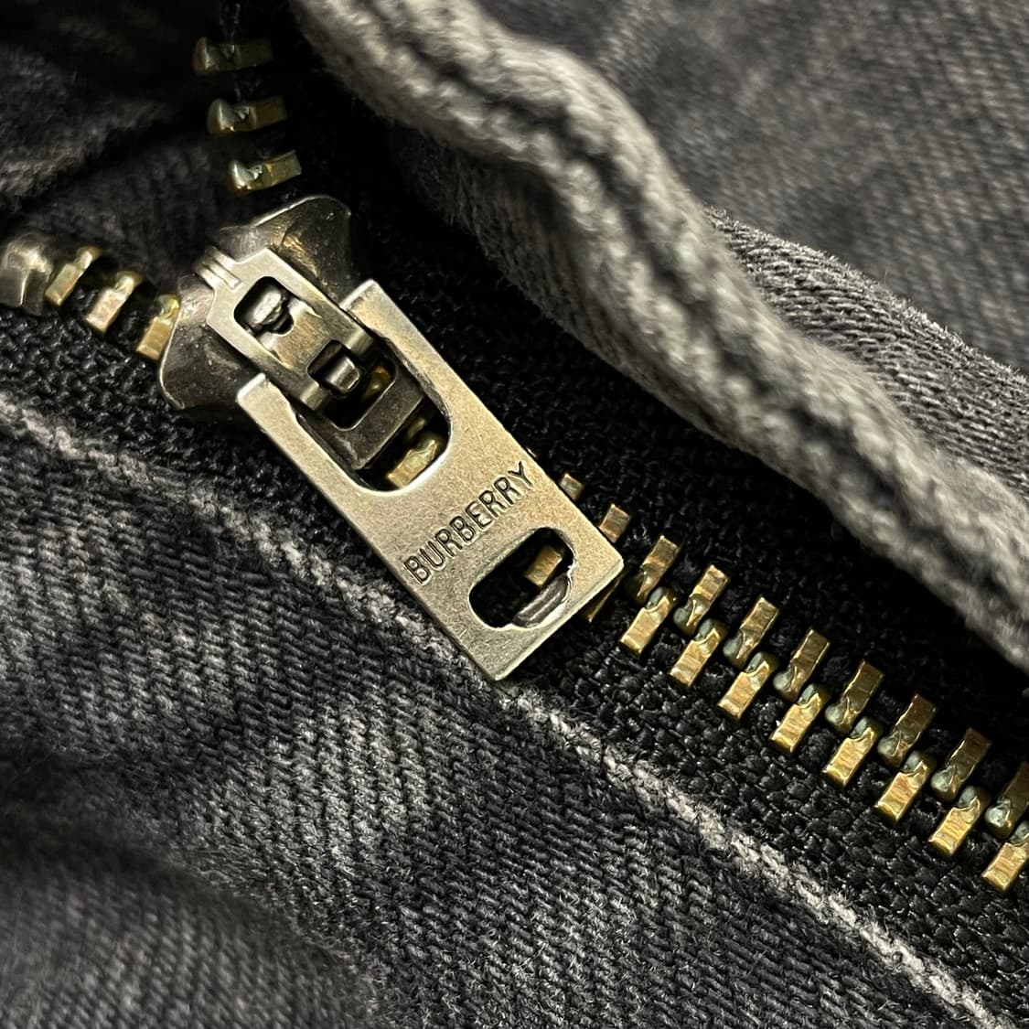 BURBERRY 버버리 블랙 워싱 데님  상품이미지5