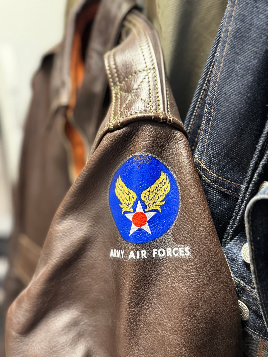 에어로레더 a-2자켓 42사이즈 팝니다 상품이미지4