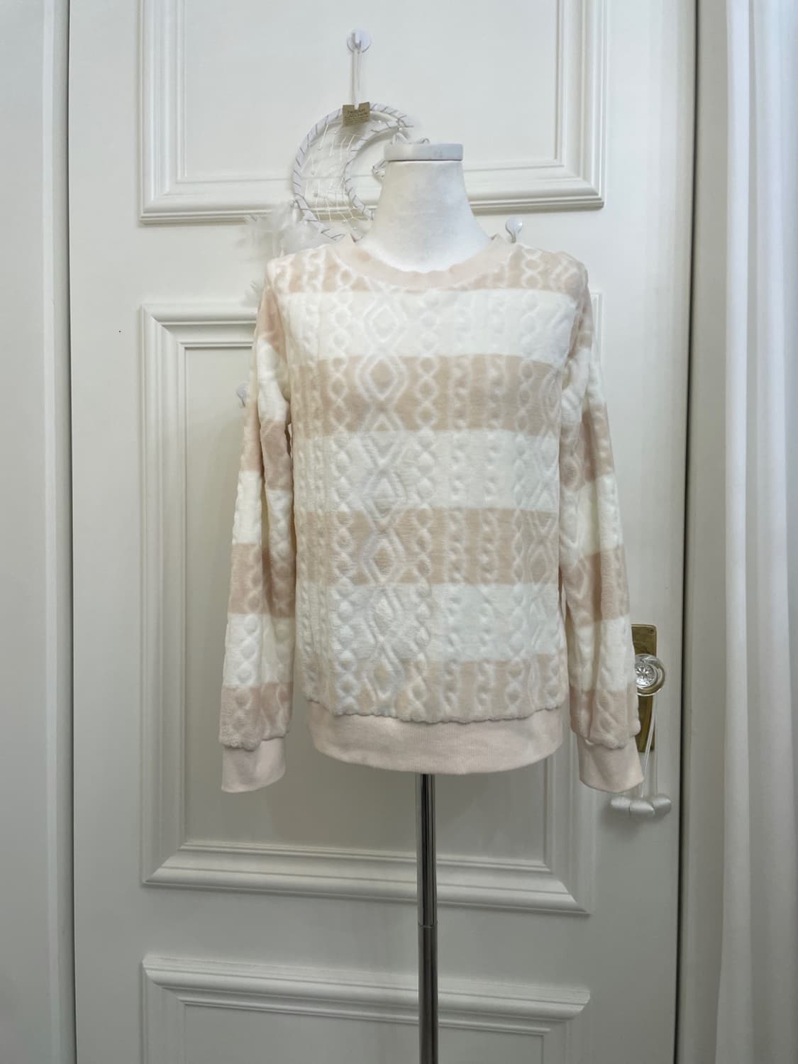 ivory beige stripe soft warm mtm top 상품이미지1