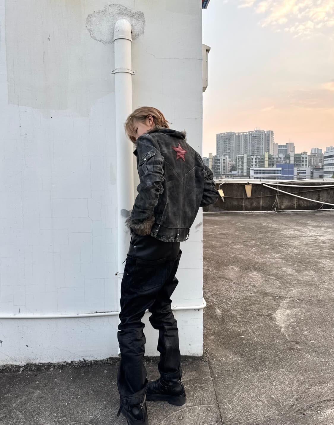 Frosted Red Star Grunge Stud Jacket 상품이미지4