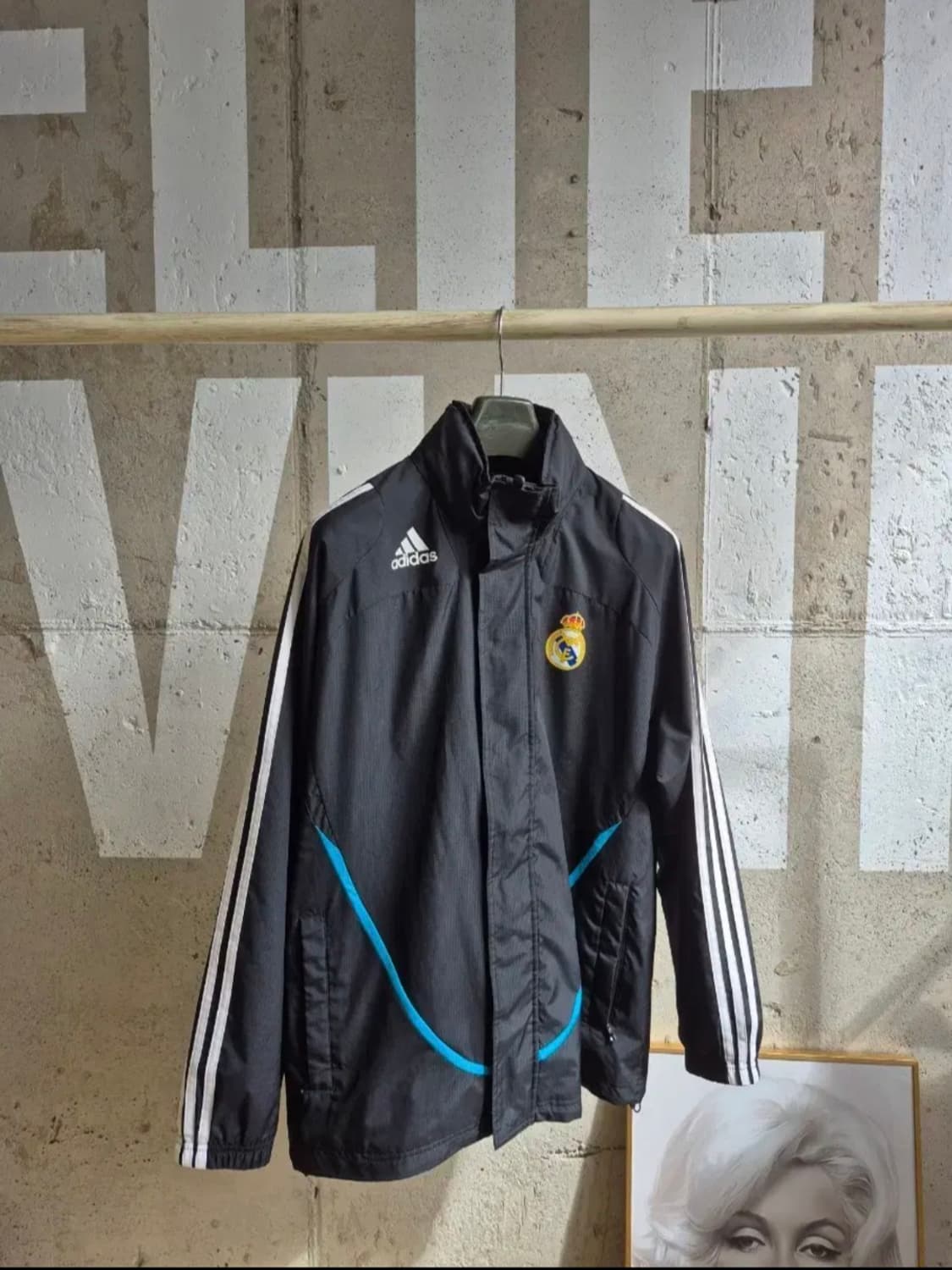아디다스 레알마드리드 바람막이집업 상품이미지1