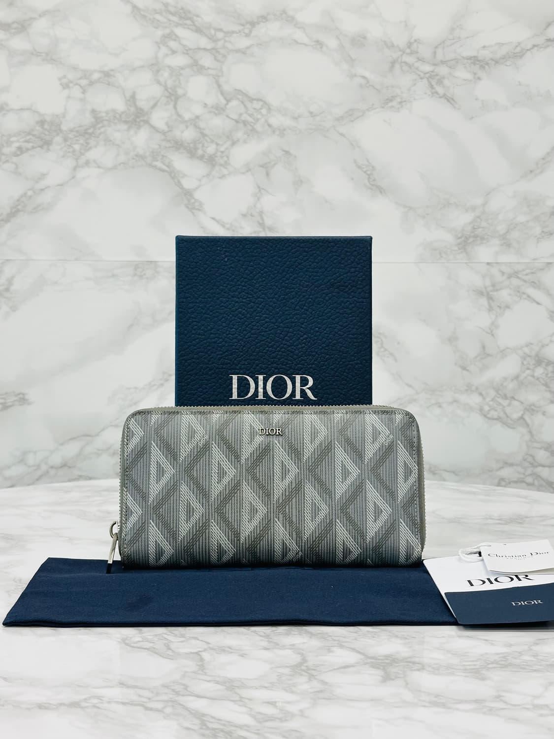 디올 다이아몬드 지퍼돌이 장지갑 상품이미지1