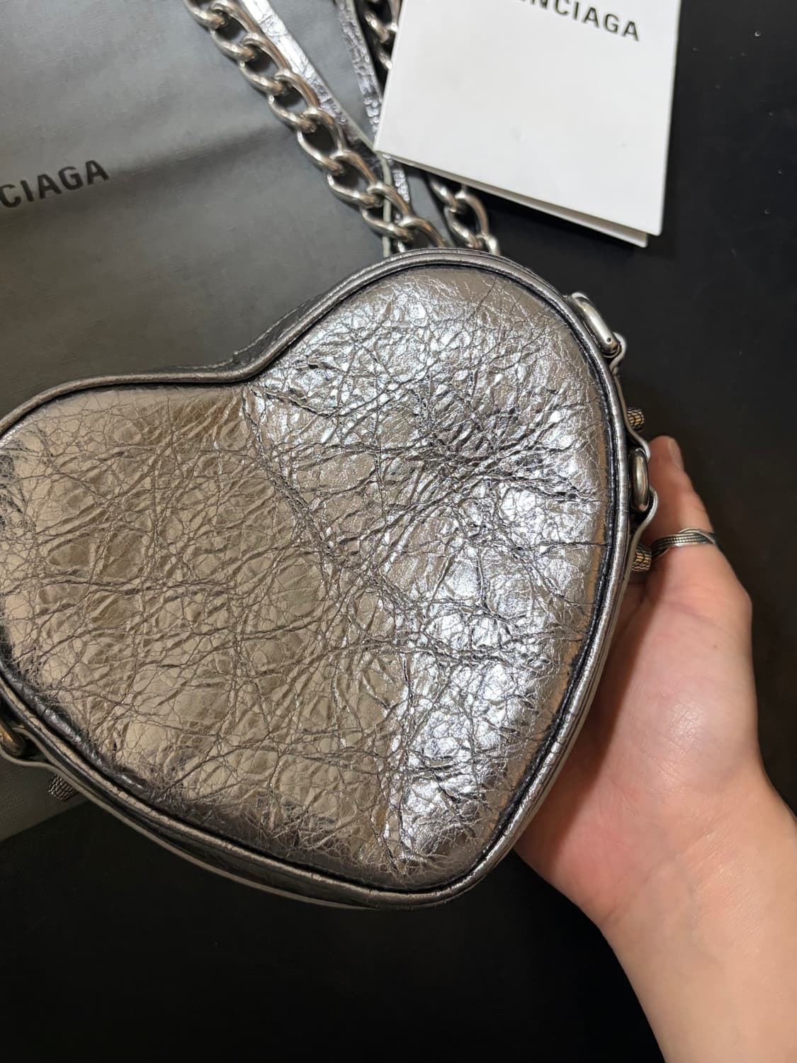 최저가) 발렌시아가 르카골 하트 미니백 실버 상품이미지4