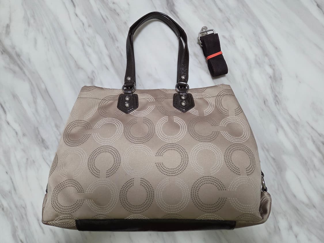 코치 정품 애슐리 닷티드 옵 아트 캐리올 숄더백 상품이미지2