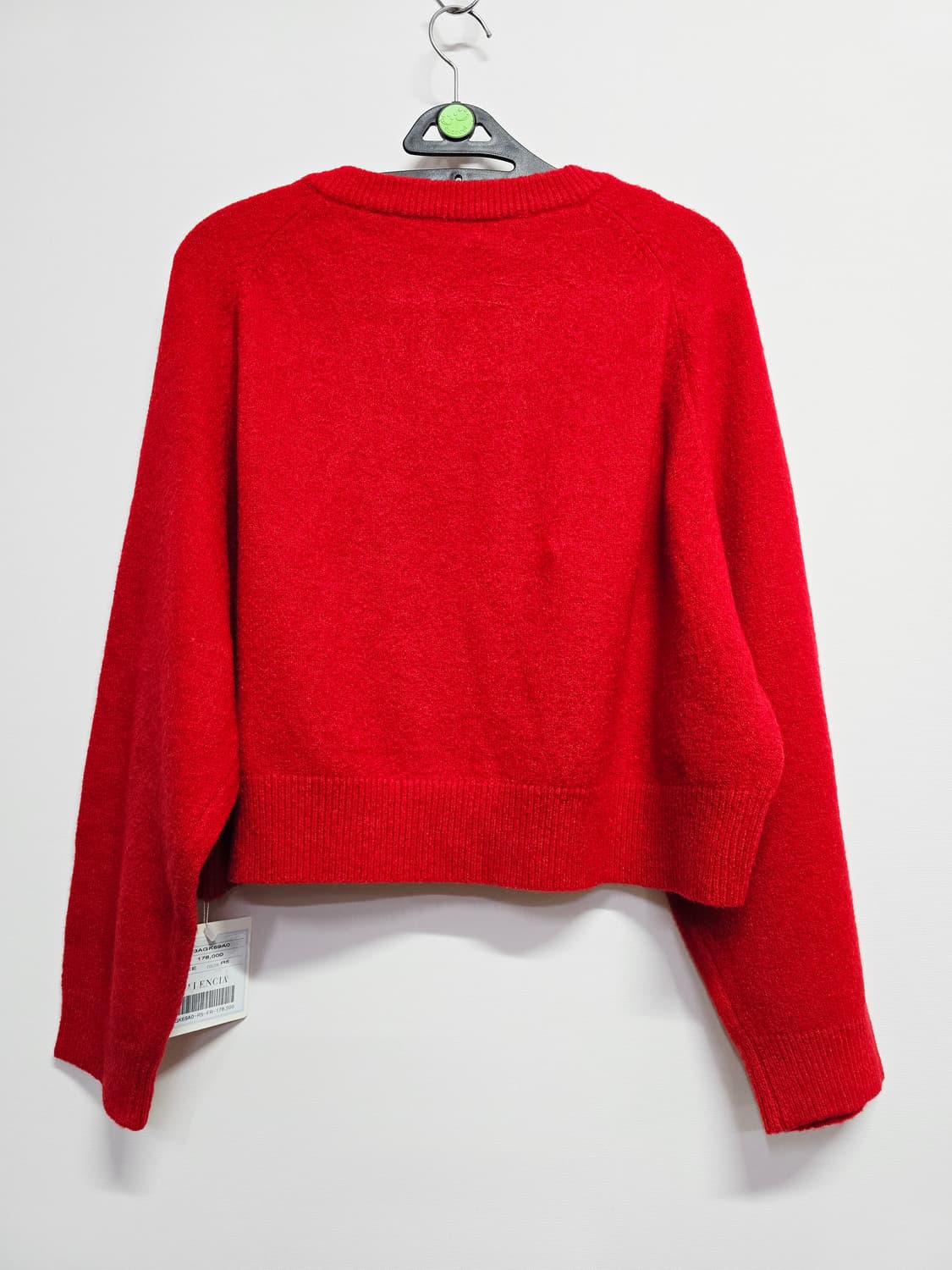 새상품 발렌시아 브이넥 크롭 니트 레드 상품이미지5