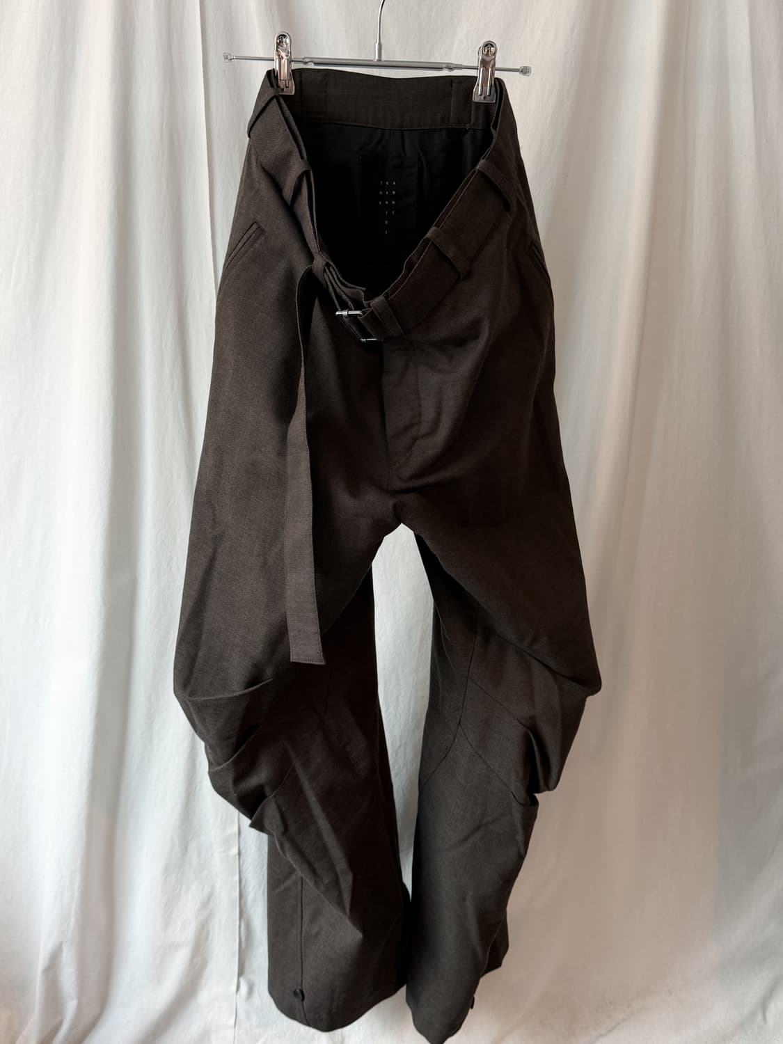 The Viridi Anne 24AW 샤크스킨 팬츠 상품이미지2