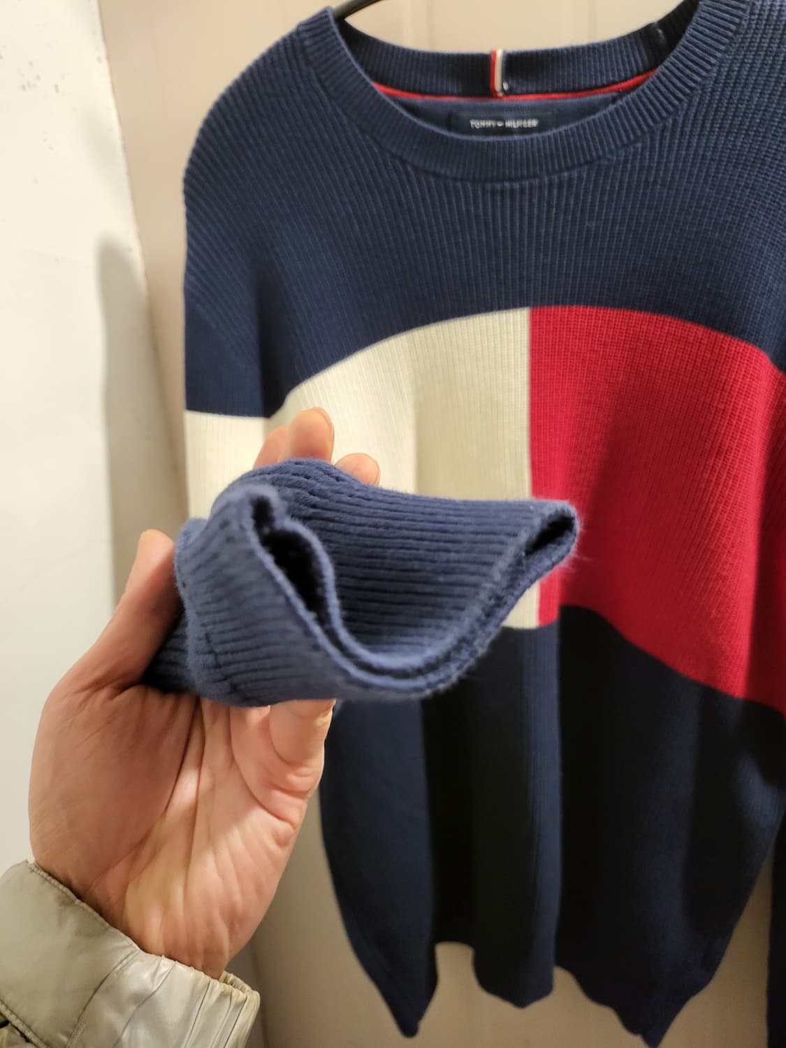 타미힐피거 니트 상품이미지3