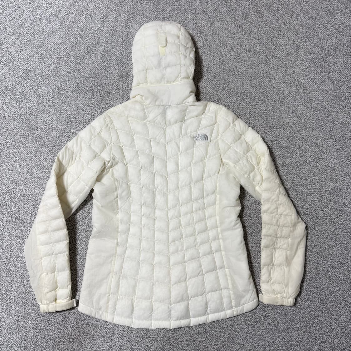 노스페이스 Thermoball 경량 패딩 여성용 상품이미지2