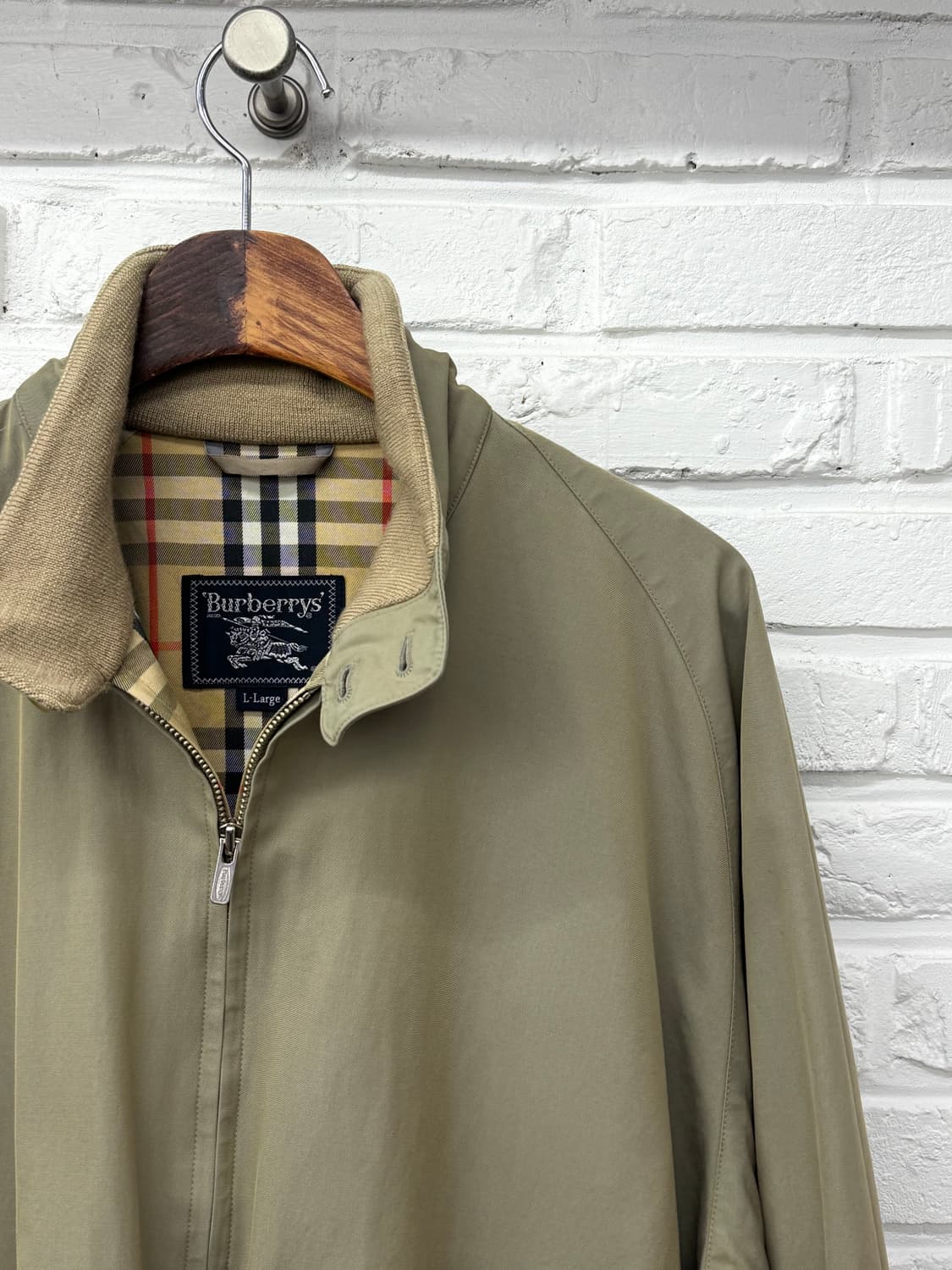 버버리 바라쿠타 G9 헤링턴 자켓 상품이미지4