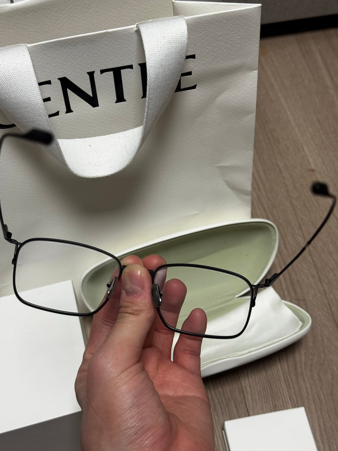 젠틀몬스터 오타스 M01 블랙 상품이미지4