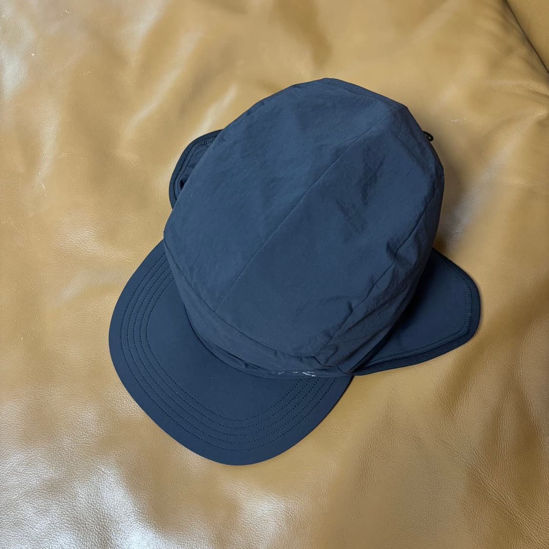 Arcteryx 아크테릭스 프로톤 투웨이 햇 캠프캡 이어플랩 모자 블랙 상품이미지5