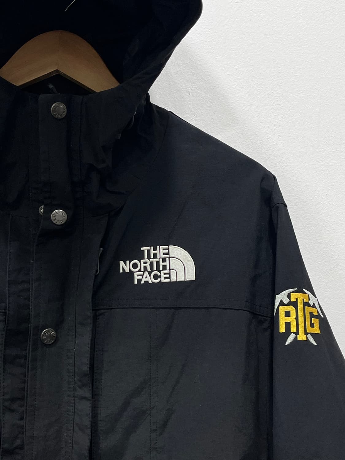 슈프림 노스페이스 RTG 고어텍스 바람막이 자켓 M 상품이미지2