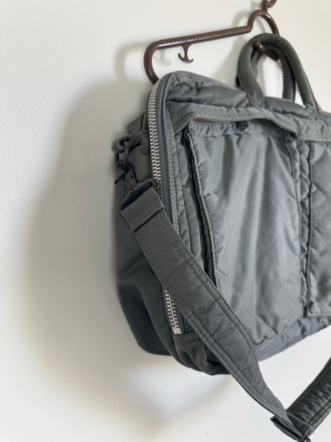 요시다포터 3way 브리프케이스 그레이 컬러  상품이미지4