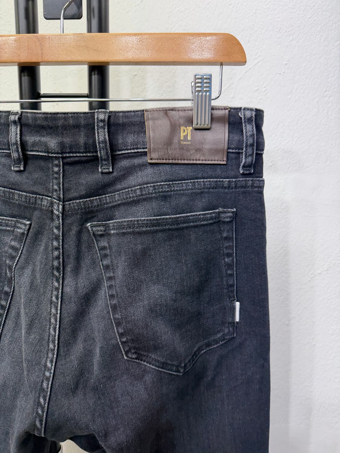 정품) PT 토리노 블랙 스판 데님 청바지 30 상품이미지5