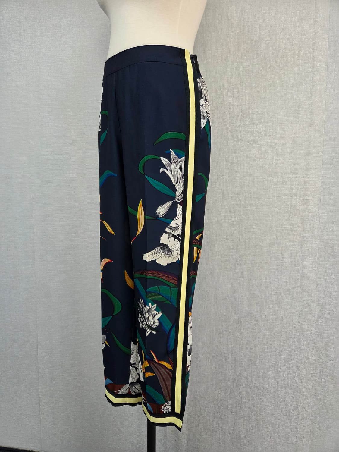 한섬 레트바이티 팬츠 상품이미지2