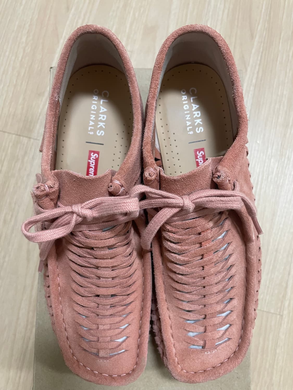 [UK7.5] 슈프림 x 클락스 우븐 왈라비 핑크 상품이미지5