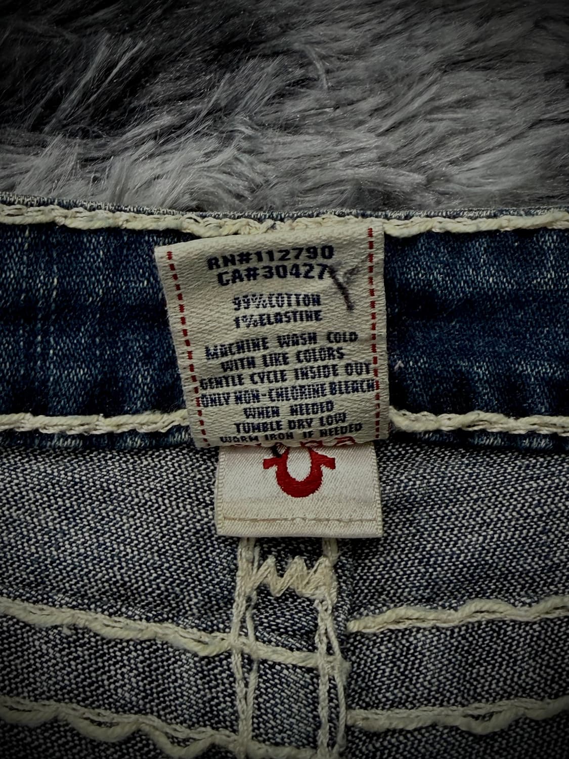 True Religion 화이트 스티치 데님 숏팬츠 상품이미지10