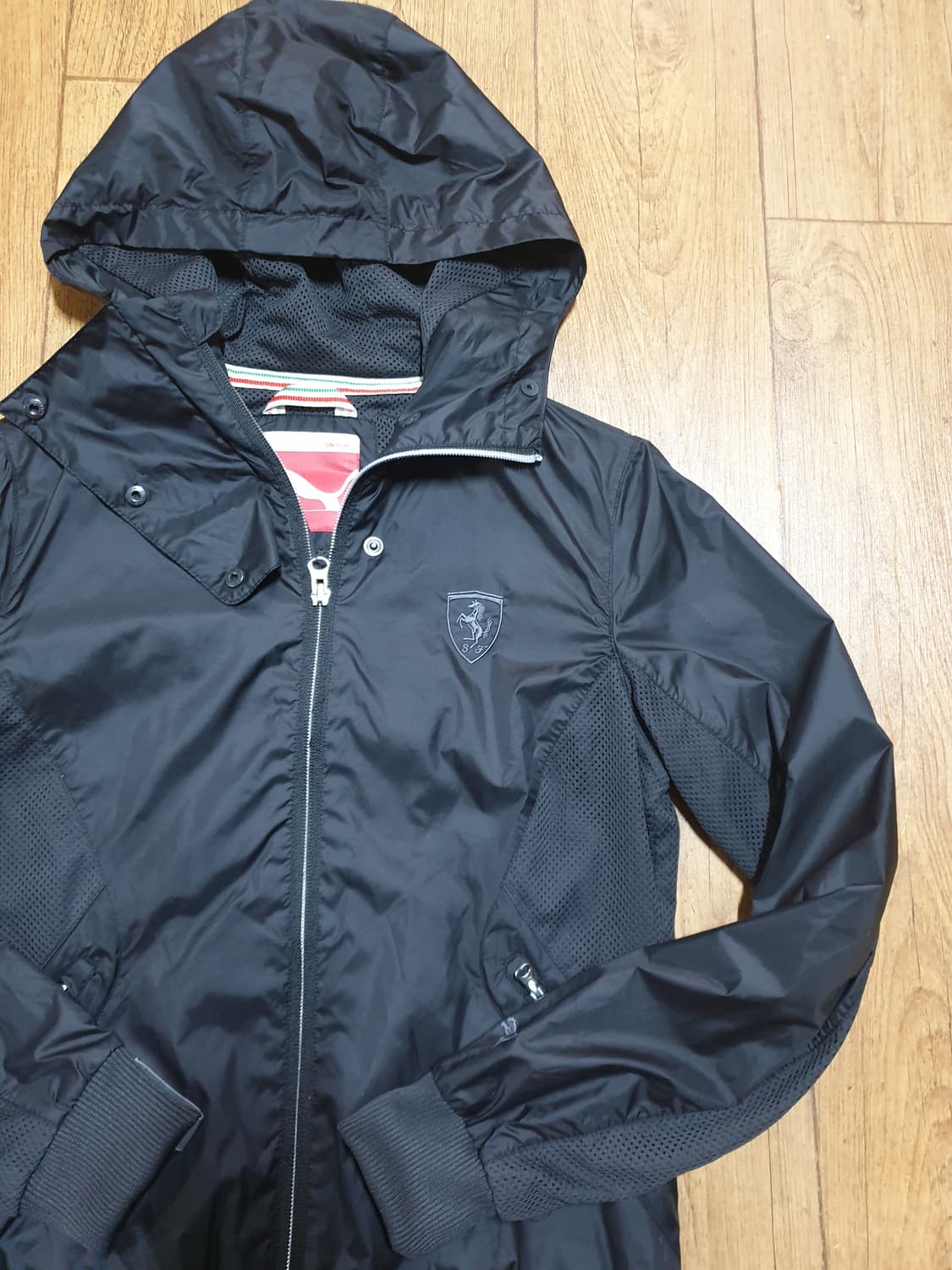 1080 푸마 스포츠 바람막이 점퍼 90 사이즈입니다 상품이미지3