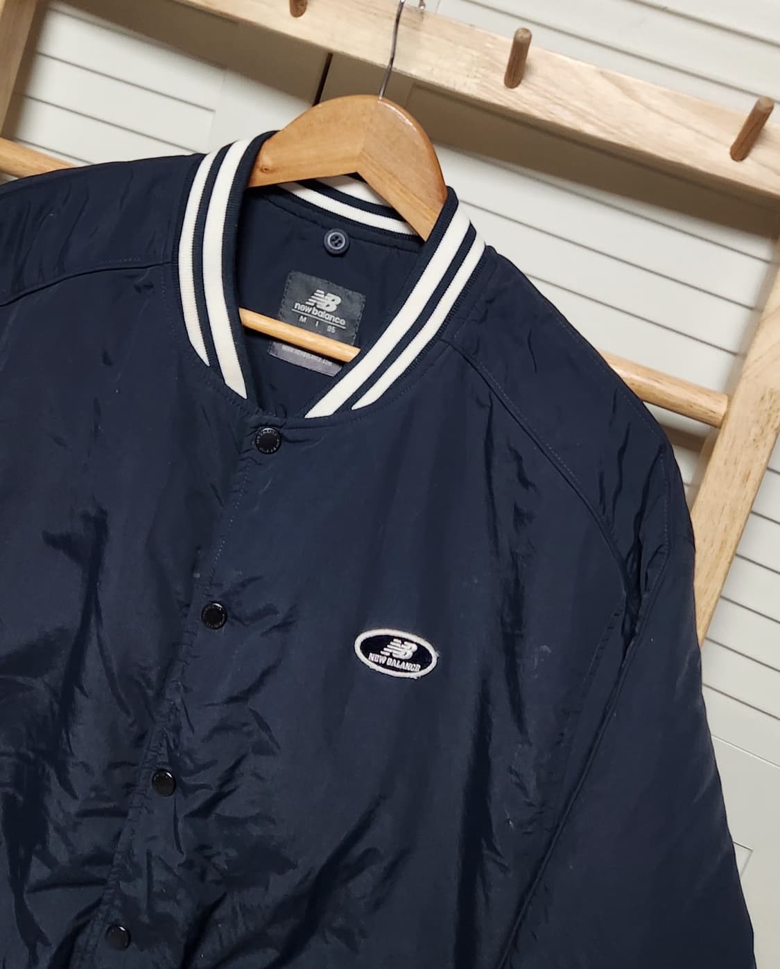 뉴발란스 빅로고 나일론 점퍼 바시티 자켓 상품이미지4