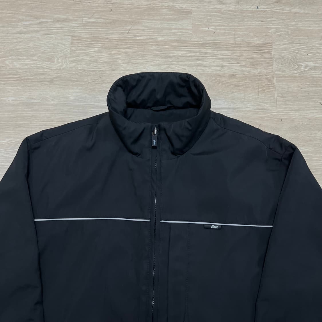 아식스 올드스쿨 화이트리인 바람막이 집업자켓 [블랙] M/95 상품이미지2