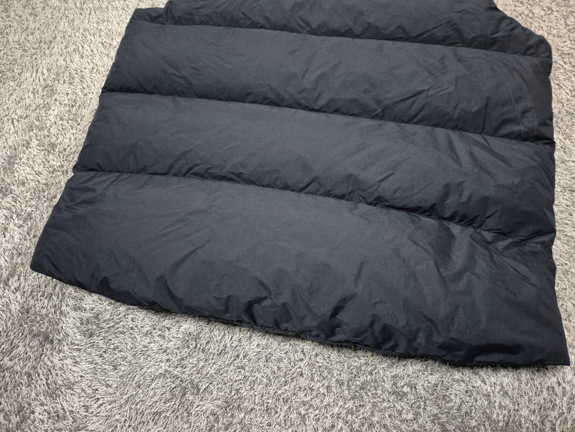 유니클로 남성 다운 패딩 조끼 XL 상품이미지4