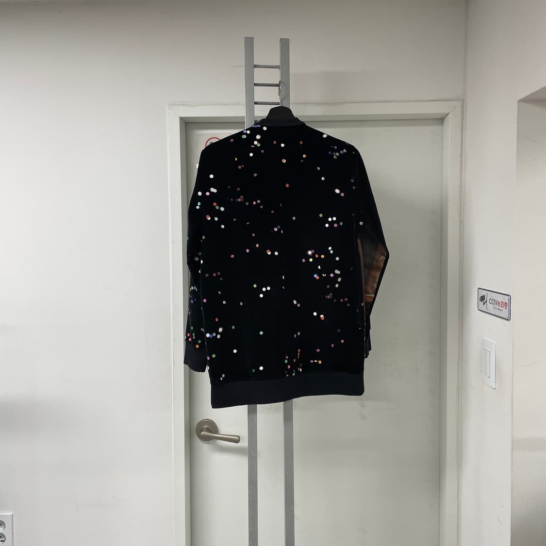 지방시 벨벳 맨투맨 XS 상품이미지6