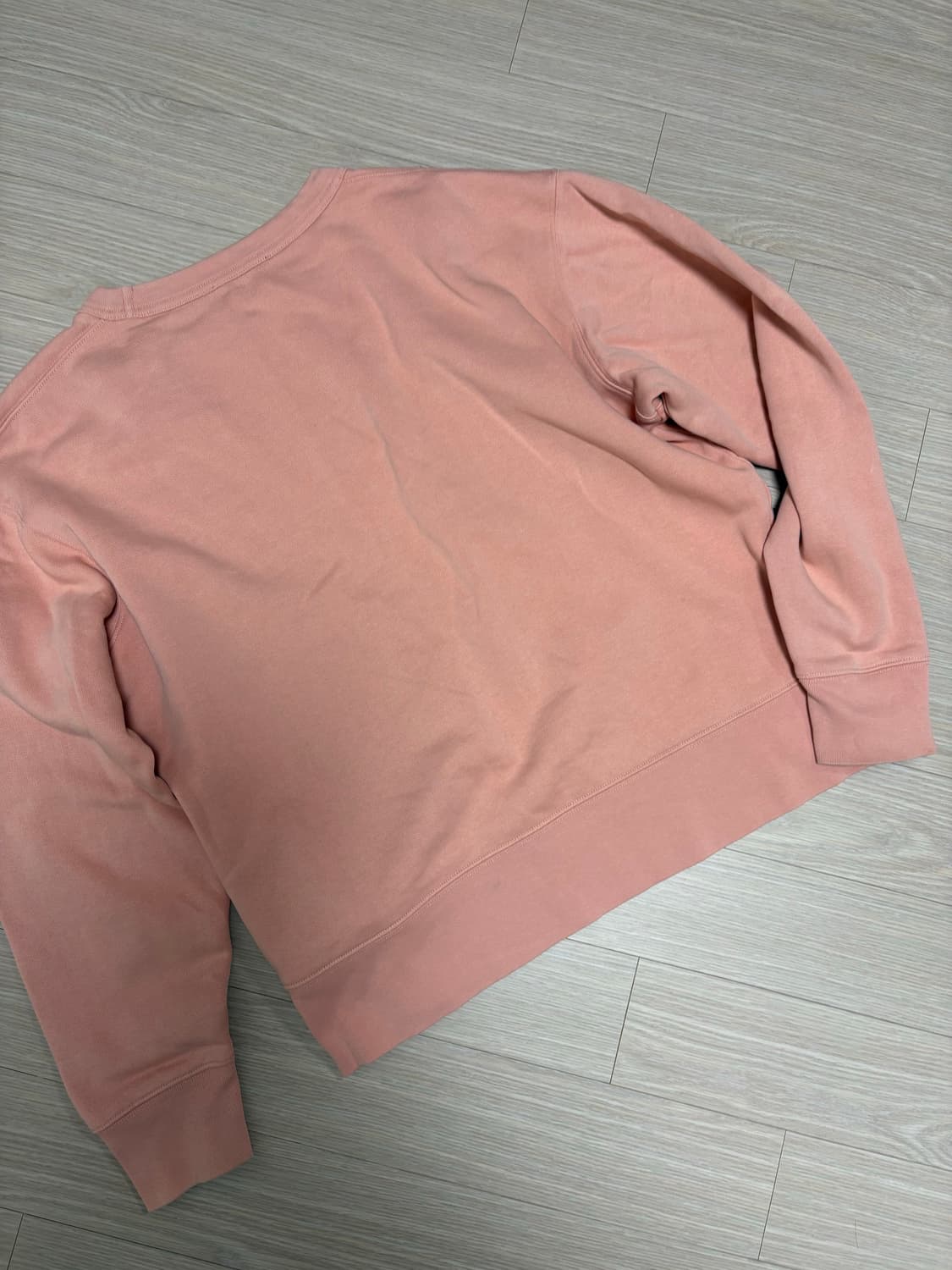 아크네스튜디오 맨투맨 페일핑크 상품이미지2