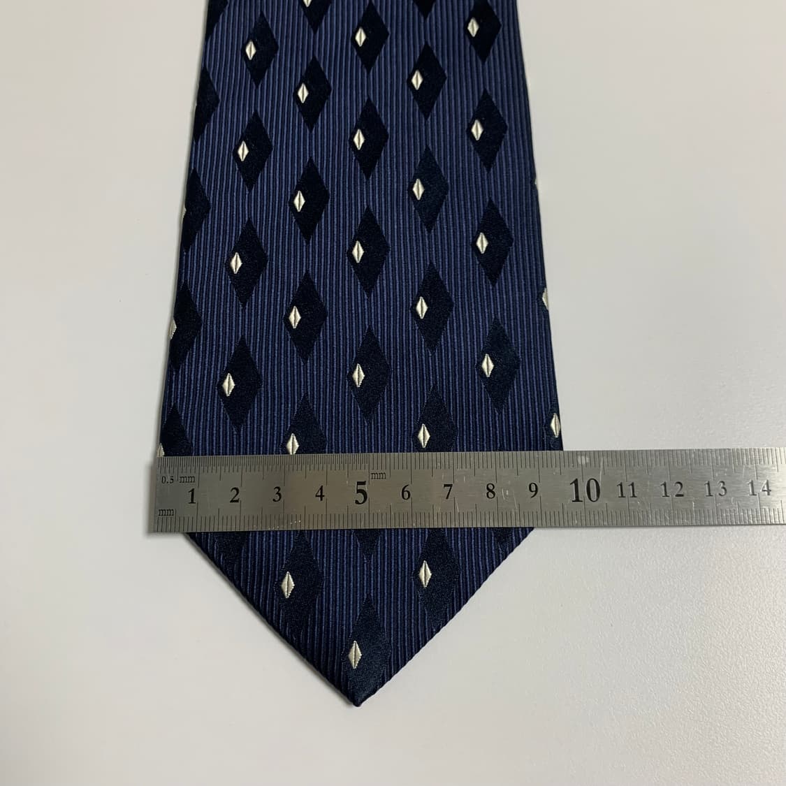 입생로랑 기하학적패턴 100실크 명품넥타이 네이비 A+등급 상품이미지10