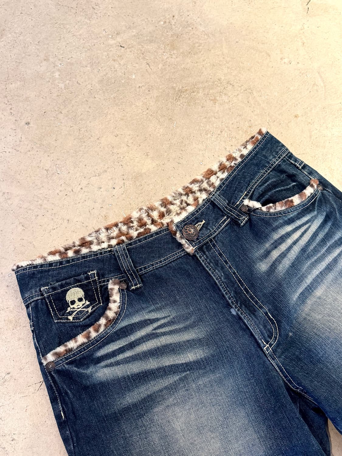 Leopard Trim Denim Shorts  상품이미지3