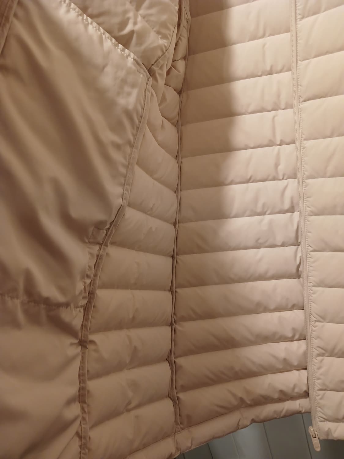 디스커버리 정품 여성 경량패딩 95 사이즈 상품이미지4