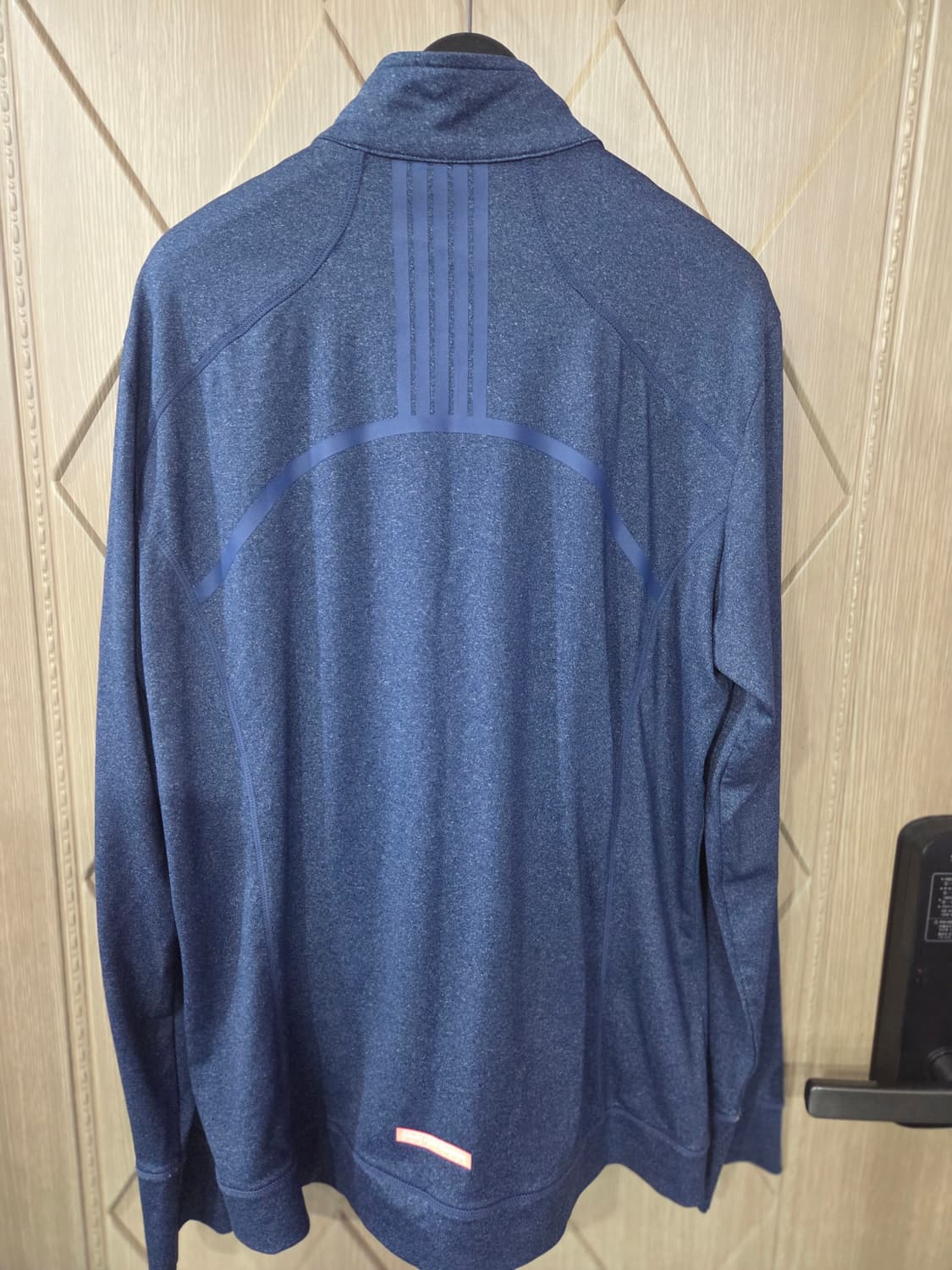 남성 케이스위스 집업 상품이미지2