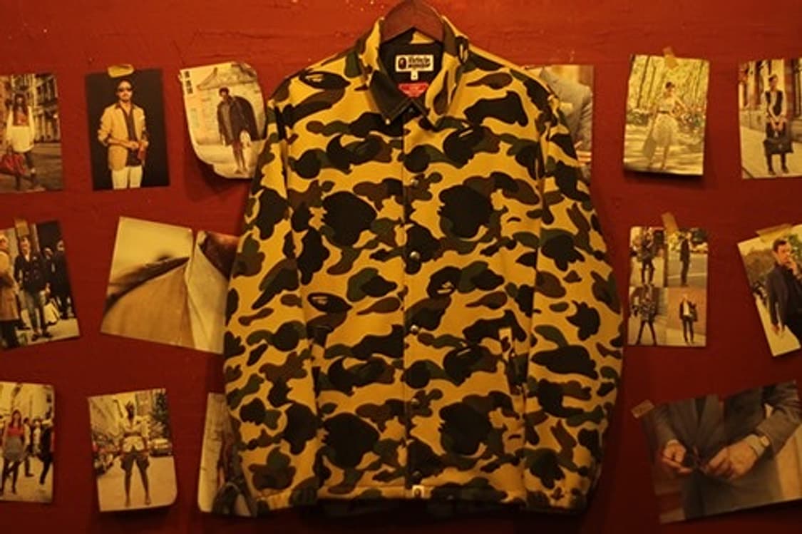 베이프(BAPE) 1st 카모 윈드스토퍼 황계 코치 재킷 상품이미지1