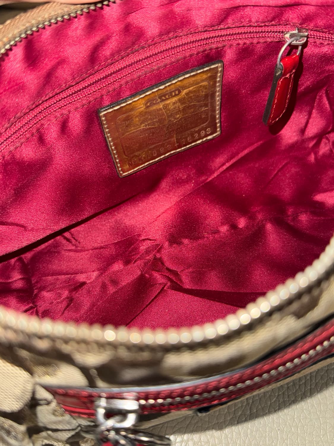 Coach heart pattern 2-way shoulder bag 상품이미지8