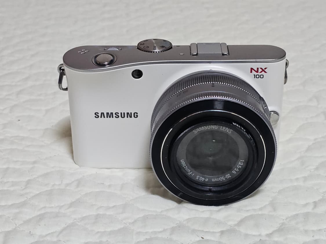 삼성 NX100 미러리스 카메라 상품이미지1