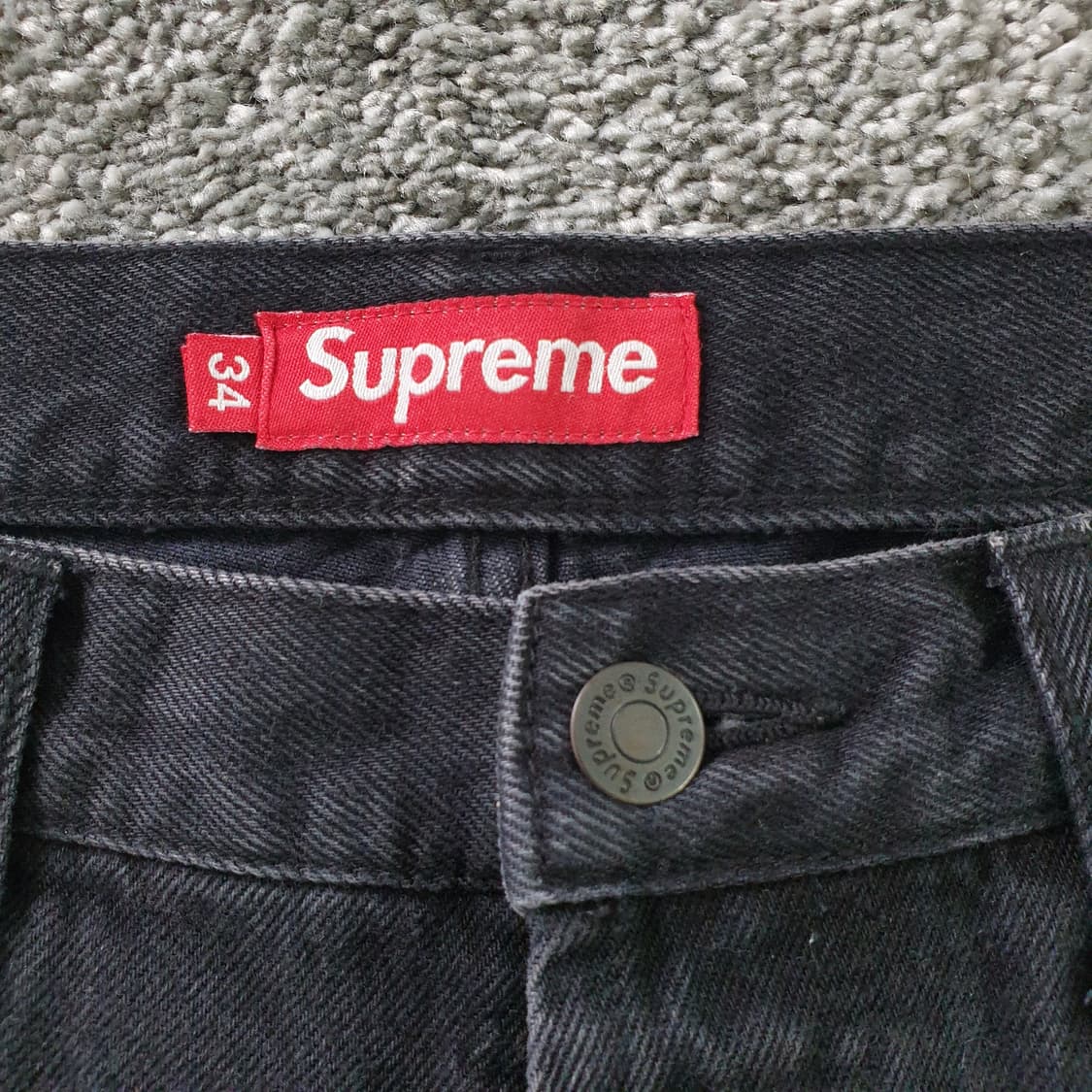 Supreme 블랙 데님 팬츠 상품이미지2