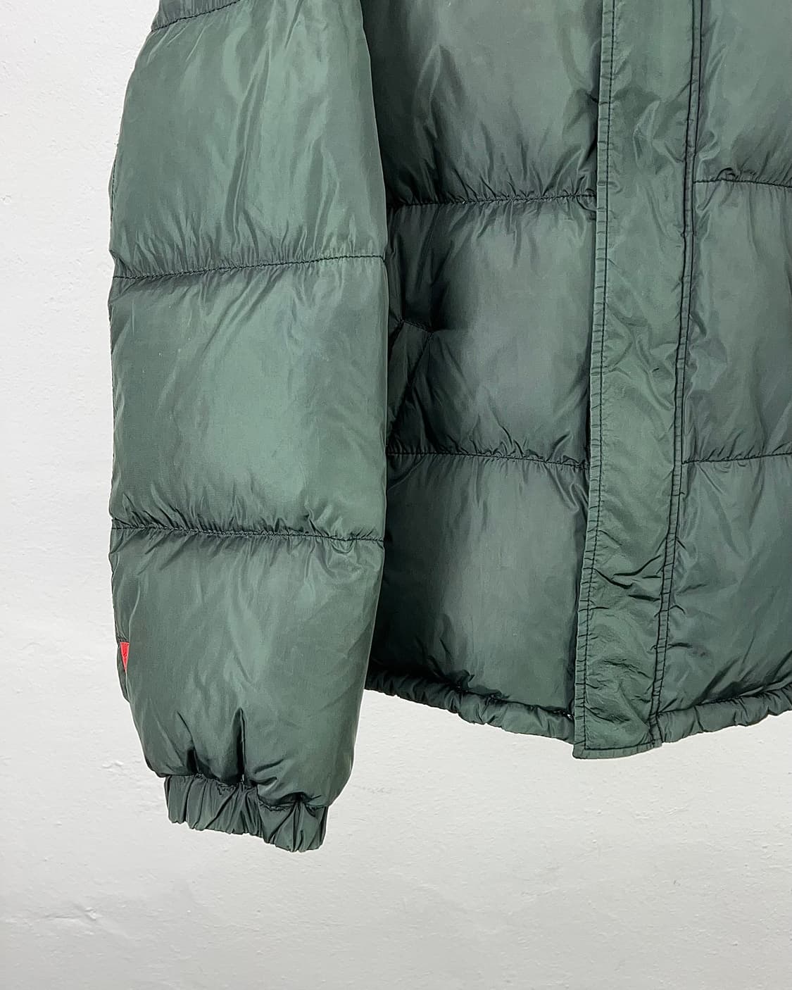 프라다 모스그린 패커 히든 후디 푸퍼 다운 패딩 상품이미지4