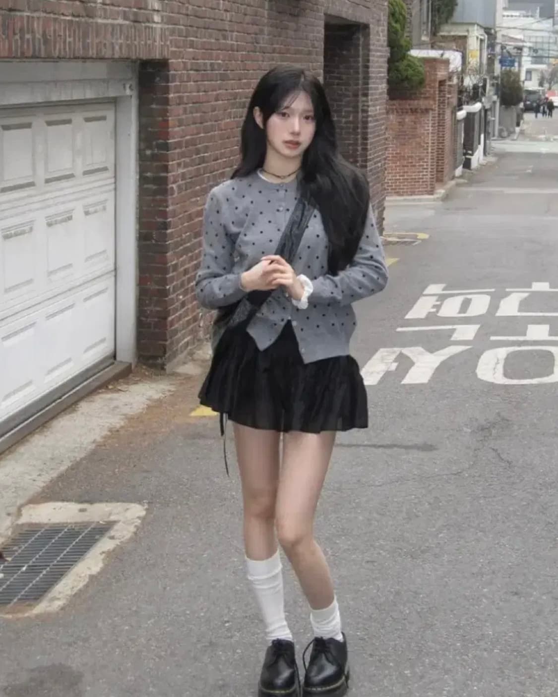 모디무드 소미 도트 양면 배색 라운드넥 가디건 상품이미지3