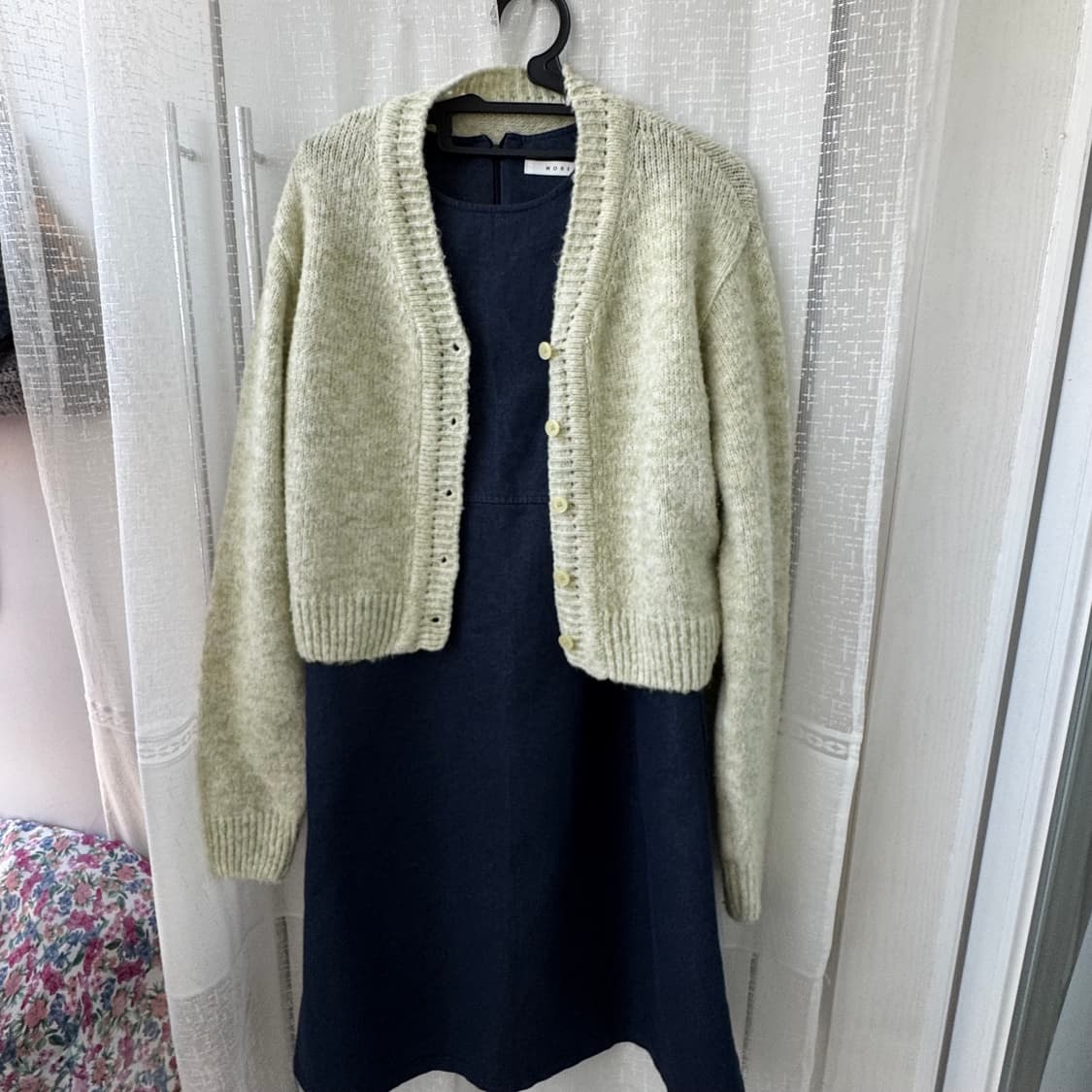 연두빛 브이넥 니트 가디건 상품이미지9