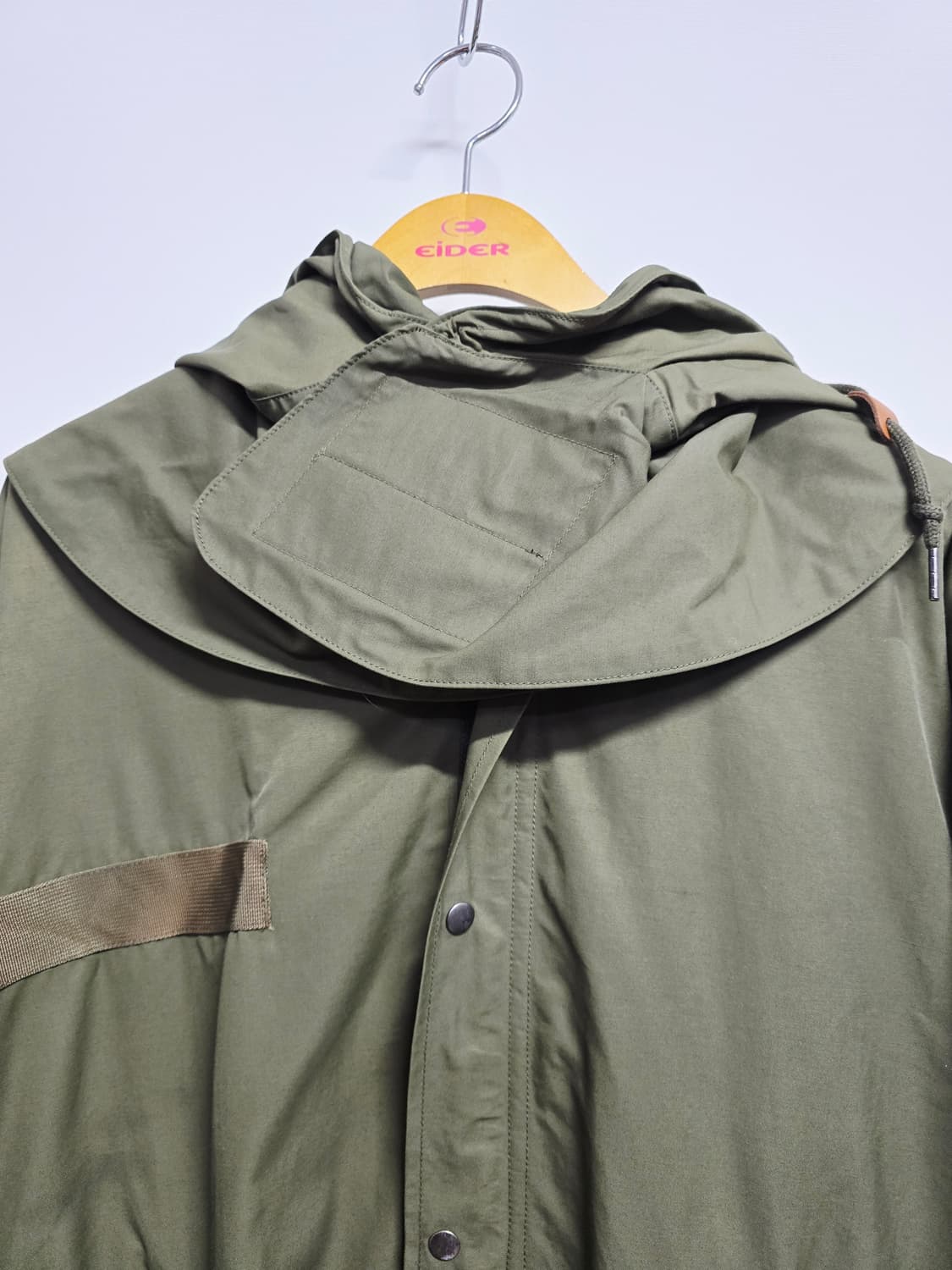 페미니크 카키색 후드 야상 점퍼 상품이미지2