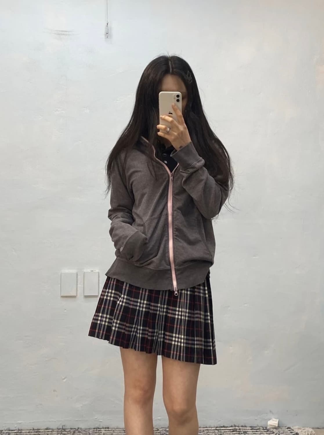 [9275]Burberry navy check mini skirt 상품이미지3