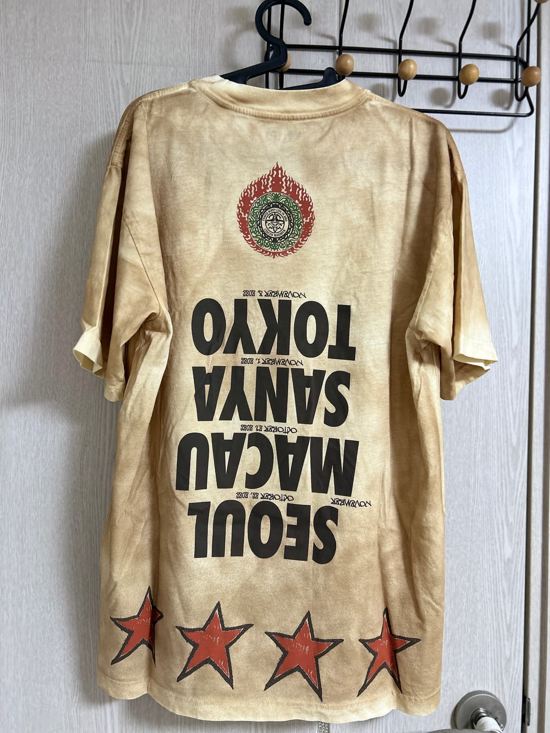 트래비스스캇 내한 머천다이즈 티셔츠 라지 상품이미지2