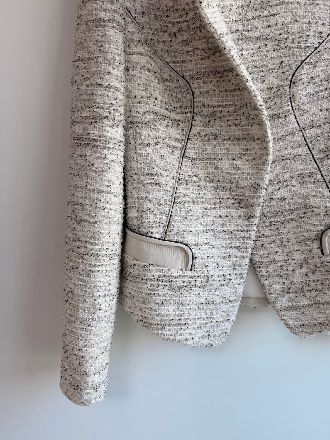 [MICHAA] 미샤 정품 노카라 배색 트위드 재킷 55사이즈 상품이미지3