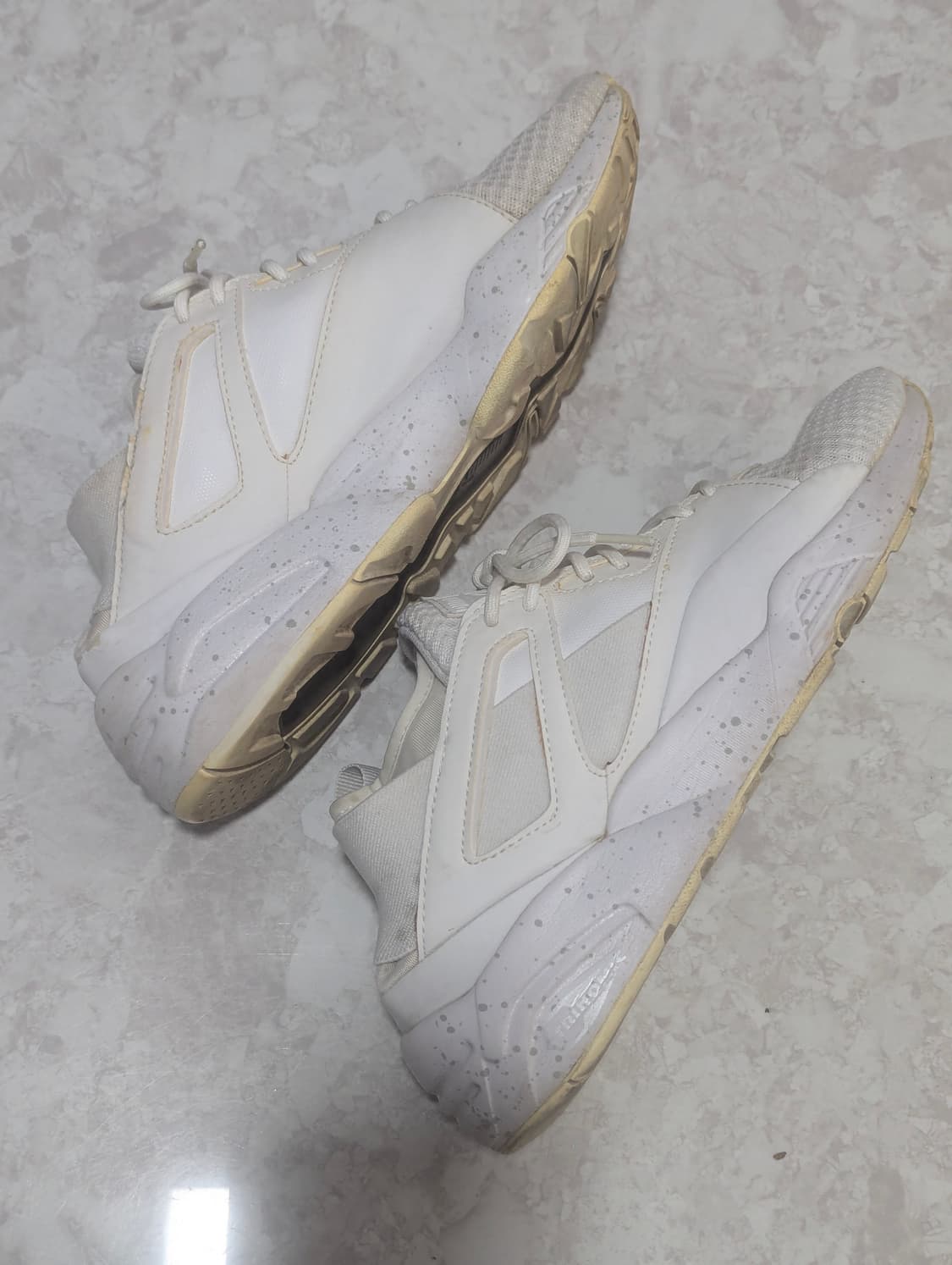 푸마 삭스 운동화 240 저렴히 드려요 상품이미지2