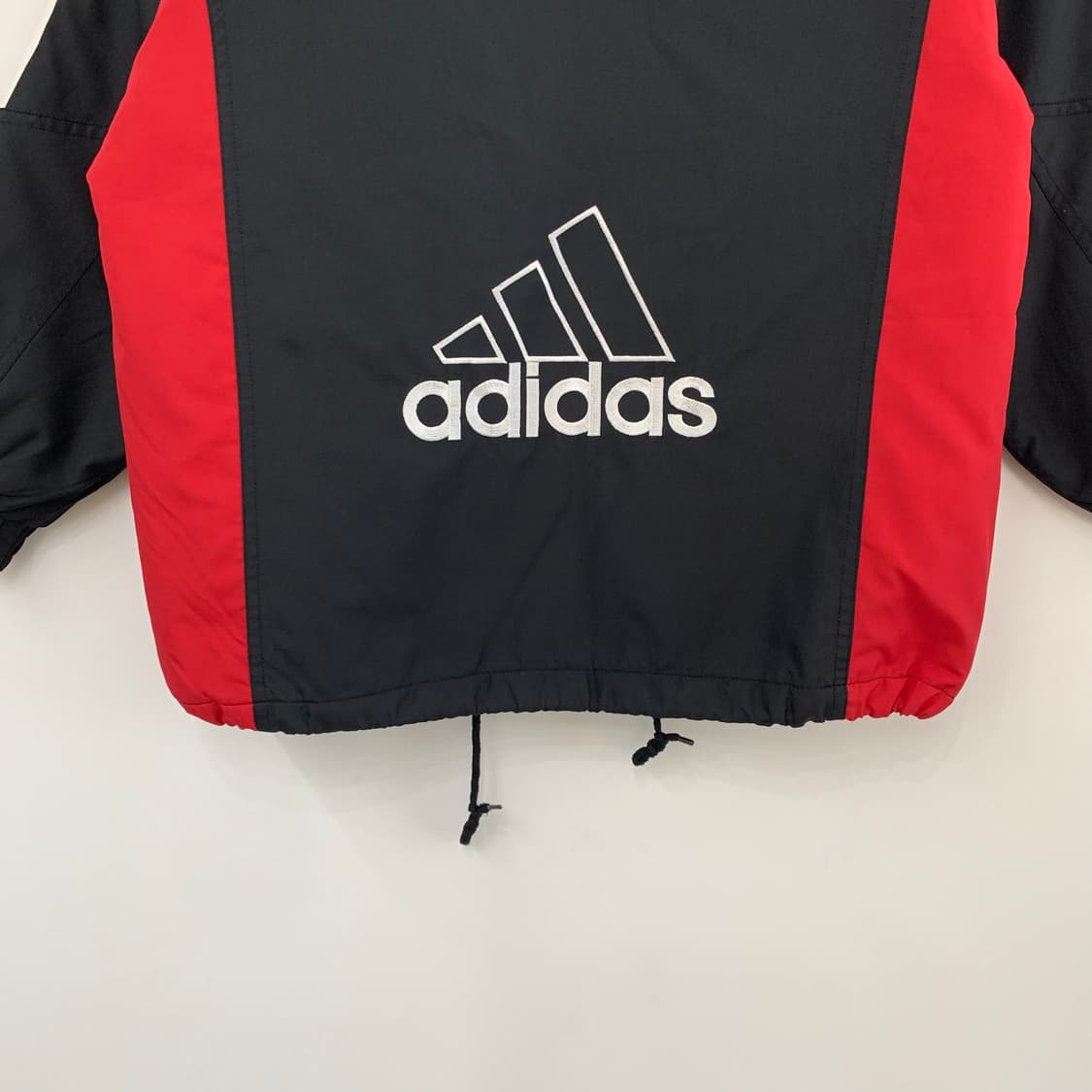 아디다스 빅로고 누빔안감 바람막이 점퍼 상품이미지5