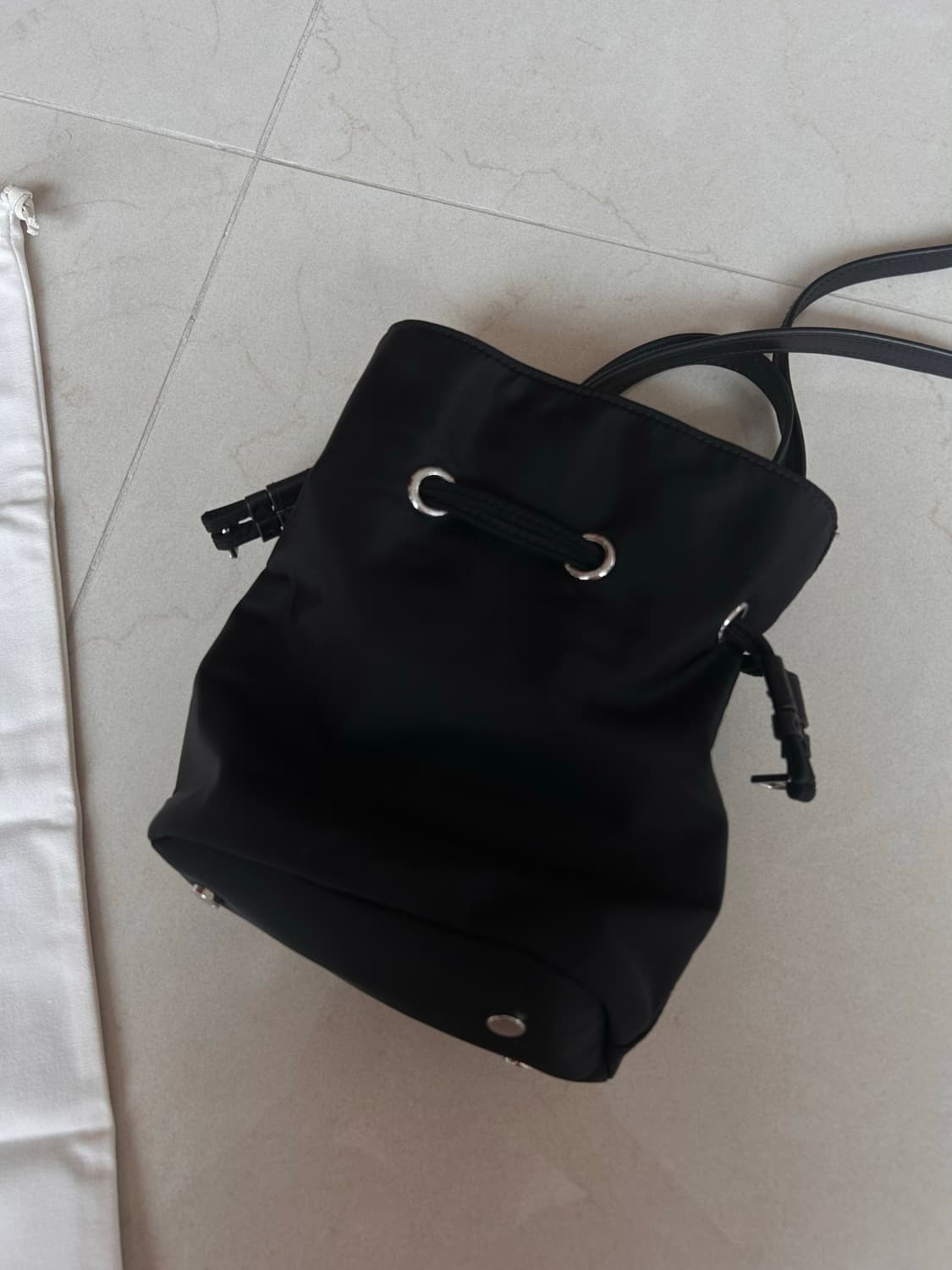 BAPY 베이피 나일론 버킷백 크로스백 상품이미지7